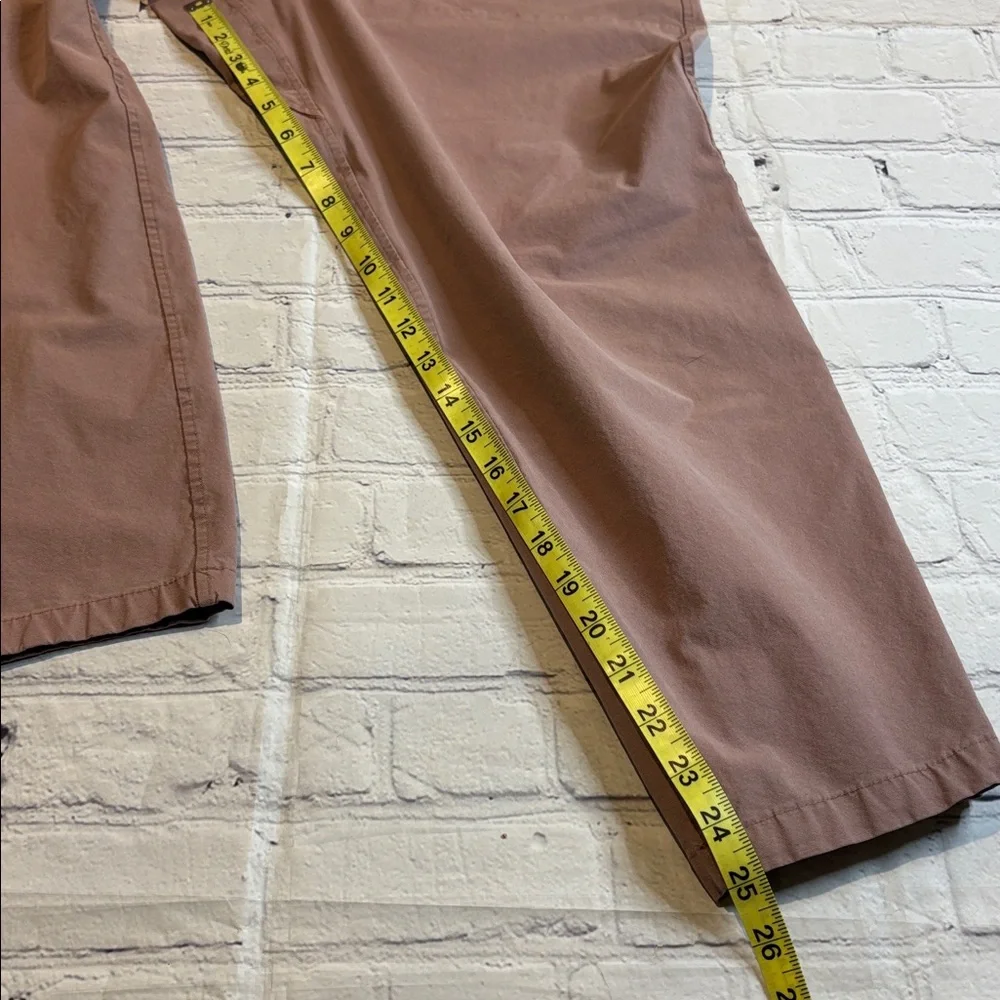 Lululemon ABC Cropped Pull-On Pant in Earth Color Clay
